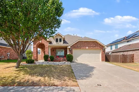 200 Lorient Dr, Mansfield, TX 76063