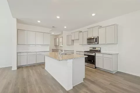 Kitchen - 2853 Hale Rd, Celina, TX 75009 photo 3 of 5