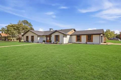 3910 Miranda Dr, Paris, TX 75462