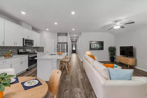 5556 Cypress Willow Bnd, Fort Worth, TX 76126