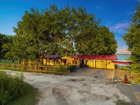 Other - 308 Causeway Cv, Seven Points, TX 75143 photo 3 of 3