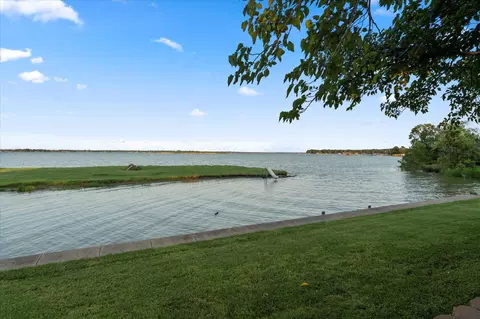 View/Area - 308 Causeway Cv, Seven Points, TX 75143 photo 3 of 28