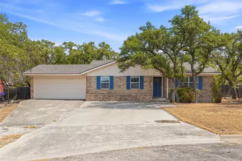 102 Broadmoor Cir, Brownwood, TX 76801