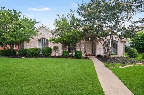 4581 Crown Ridge Dr, Plano, TX 75024