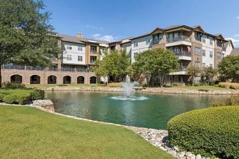 301 Watermere Dr #222, Southlake, TX 76092