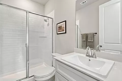Bath - 1313 Ginger Ln, Argyle, TX 76226 photo 1 of 4