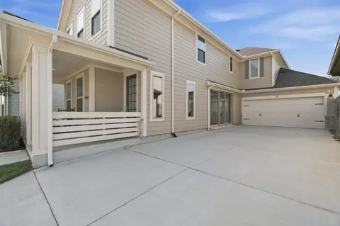 Exterior - 1313 Ginger Ln, Argyle, TX 76226 photo 3 of 8
