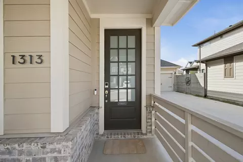 Exterior - 1313 Ginger Ln, Argyle, TX 76226 photo 5 of 8