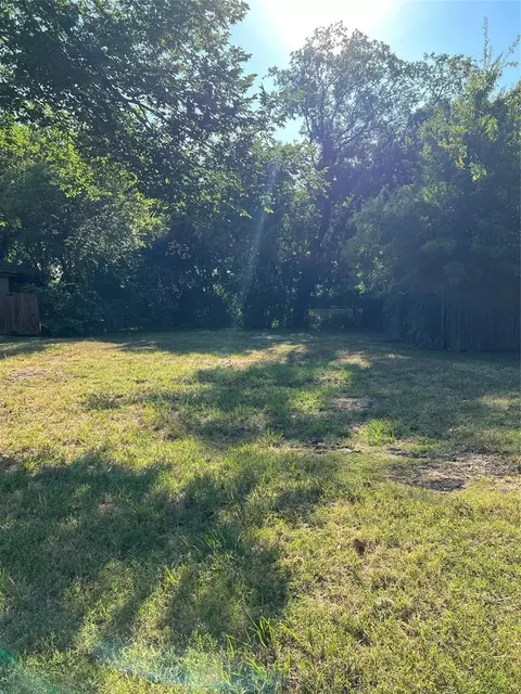807 Odell St, Mckinney, TX 75069