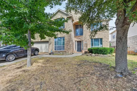 412 Roundrock Ln, Fort Worth, TX 76140