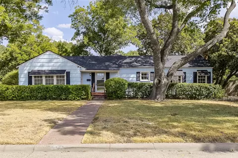606 Bryson St, Waxahachie, TX 75165
