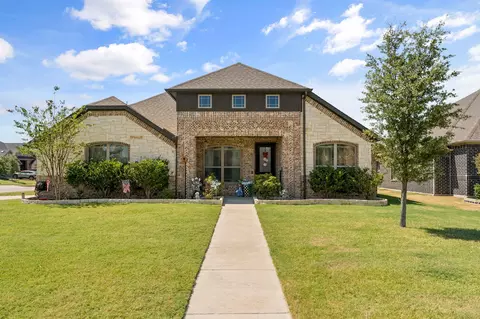 2103 Rose Ct, Waxahachie, TX 75165