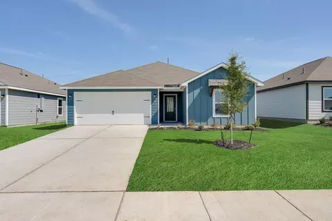 4704 Fillmore Dr, Greenville, TX 75401