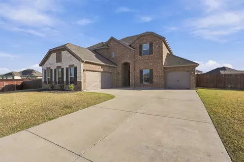 809 Pea Eye Dr, Midlothian, TX 76065