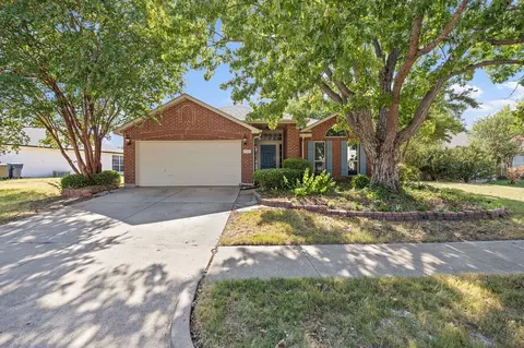1120 Regal Dr, Garland, TX 75040