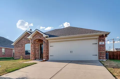129 Lariat Trl, Waxahachie, TX 75165