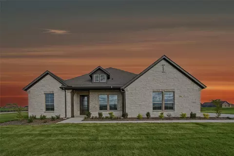 180 Aurora Ave, Valley View, TX 76272