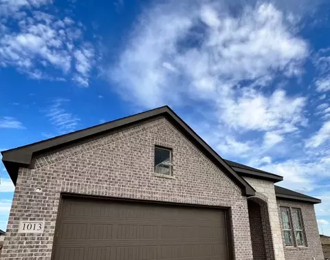 1013 Pecan Tree Ln, Fort Worth, TX 76108