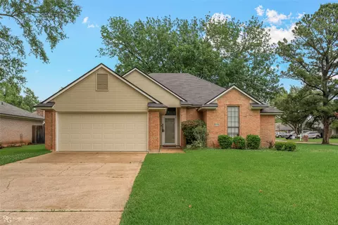 5138 Heatherten Dr, Bossier City, LA 71111