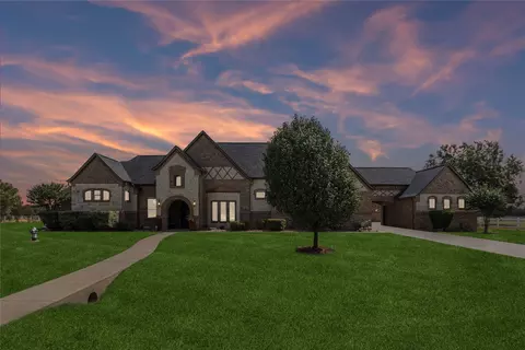 Exterior - 1908 Morningside Ln, Oak Leaf, TX 75154 photo 8 of 8