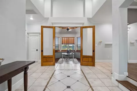Entry Way - 1908 Morningside Ln, Oak Leaf, TX 75154 photo 2 of 4