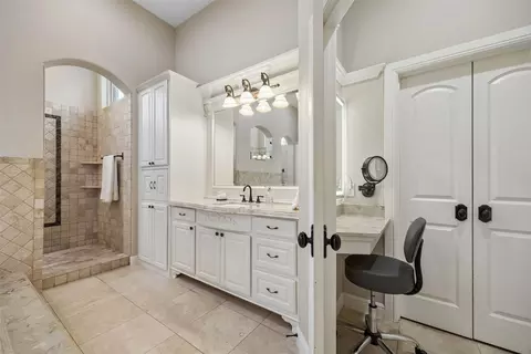 Bath - 1908 Morningside Ln, Oak Leaf, TX 75154 photo 2 of 4