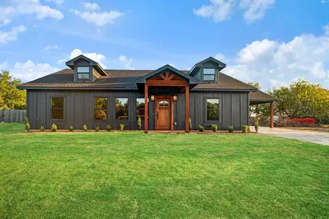 175 Helena Dr, Powderly, TX 75473