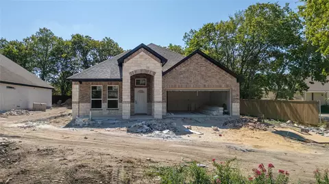 511 Armstrong Dr, Garland, TX 75040