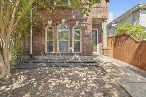 2407 Knight St, Dallas, TX 75219