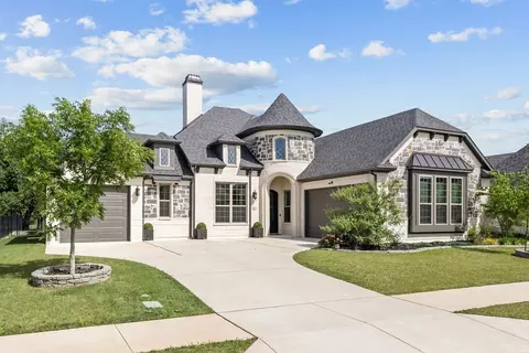 13924 E Riviera Dr, Burleson, TX 76028