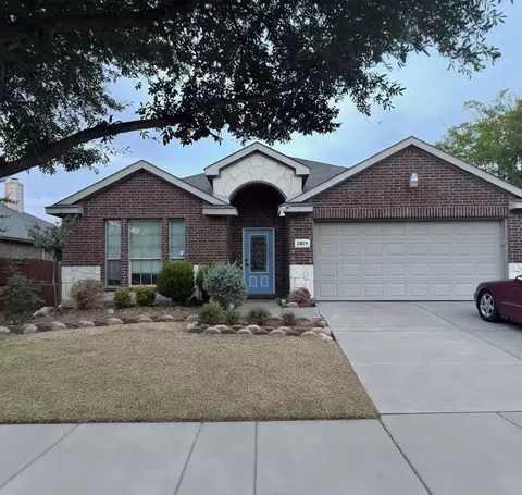 2019 Allyson Dr, Heartland, TX 75126