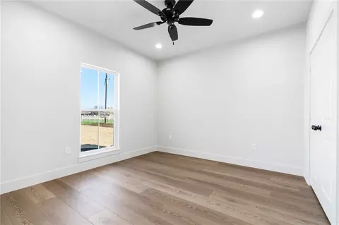 182 Evening Star, Mcgregor, TX 76657 photo 23