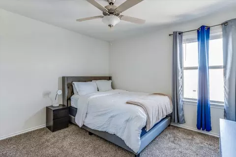 Bedroom - 220 Evers Way, Denton, TX 76207 photo 4 of 4