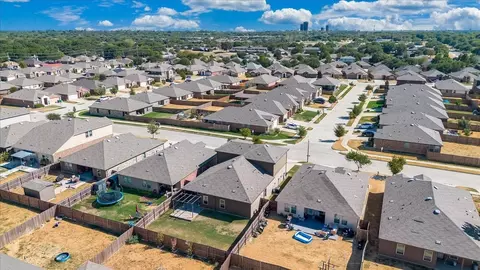 View/Area - 220 Evers Way, Denton, TX 76207 photo 3 of 3