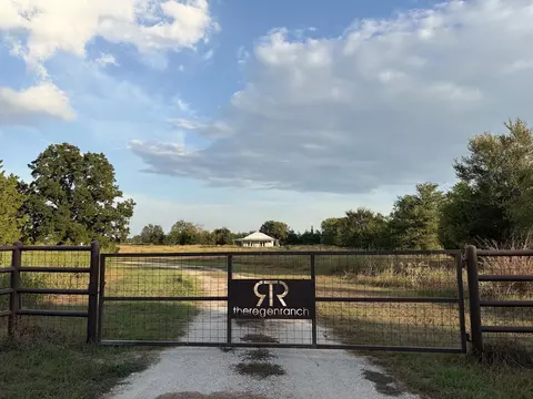 8698 County Road 239, Oakwood, TX 75855