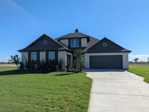 210 Horizon Rd, Valley View, TX 76272