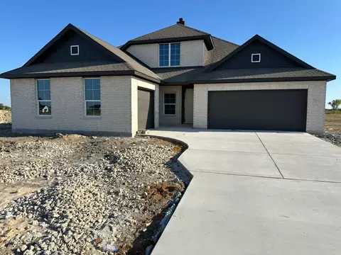 210 Horizon Rd, Valley View, TX 76272