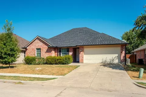 914 Marble Creek Dr, Wylie, TX 75098