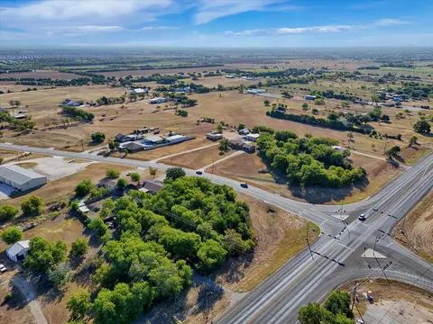 12906 Chapel Rd, Lorena, TX 76655 photo 9