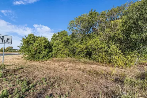 12906 Chapel Rd, Lorena, TX 76655 photo 2