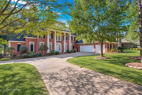 10690 Longfellow Trce, Shreveport, LA 71106