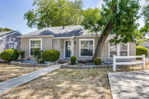4925 Pershing Ave, Fort Worth, TX 76107