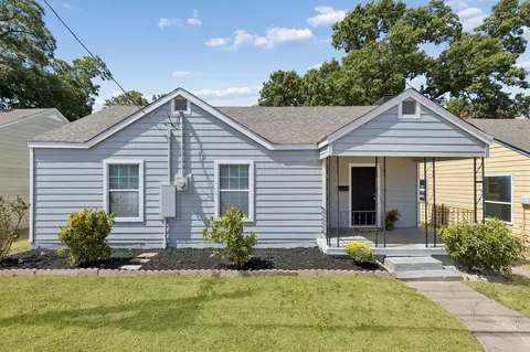 227 S Hampton Rd, Dallas, TX 75208