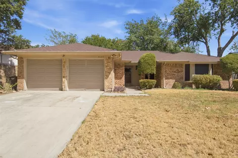 4009 Hemlock St, Fort Worth, TX 76137