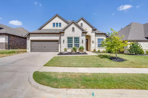 1008 Wildwood Dr, Joshua, TX 76058