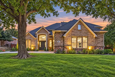 804 Lakewood Dr, Mckinney, TX 75072