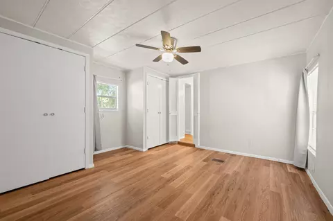 1709 E Apache Trl, Granbury, TX 76048 photo 11