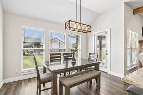 Dining - 10189 Kildee Trl, Sanger, TX 76266 photo 3 of 4