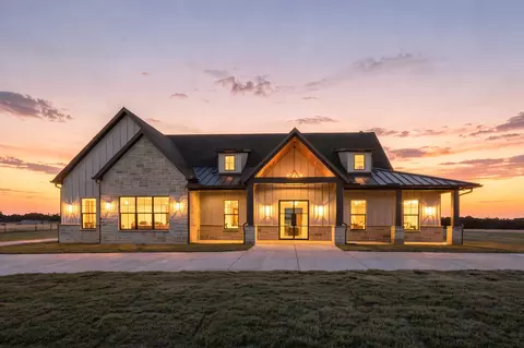 157 Cartwright Rd, Weatherford, TX 76087