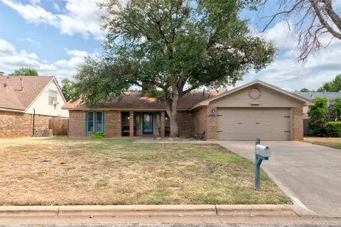 5241 Meadowick Ln, Abilene, TX 79606